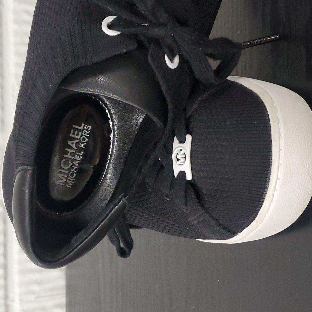 Michael Kors Skyler Knit Low-Top Sneakers, Black Size 9.5 - Picture 7 of 8